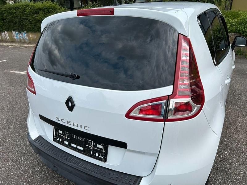 Gebraucht Renault Scénic III Expression 110 PS (80 kW) 2011 Weiß Van / Kleinbus