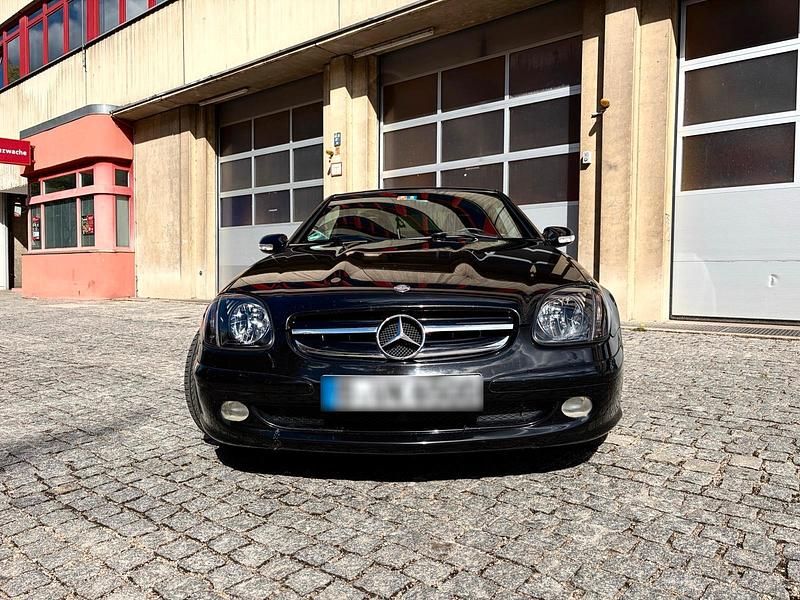 Gebraucht Mercedes SLK230 197 PS (144 kW) 2001 Schwarz Cabrio