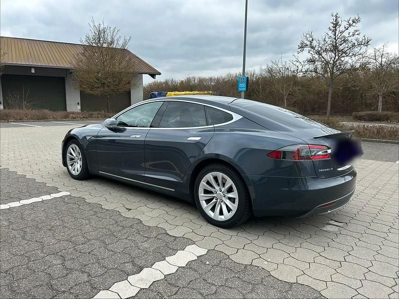 Second-hand Tesla Model S 269 kW (367 CP) 2014 Gri Hatchback