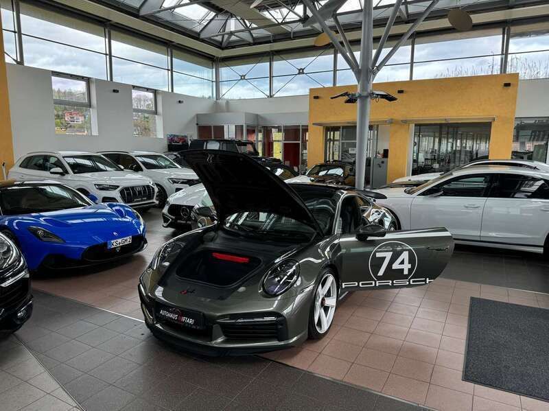 Neu Porsche 992 650 PS (478 kW) 2025 Aventuringrünmetallic Coupé