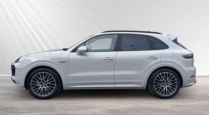 Gebraucht Porsche Cayenne Platinum Edition 462 PS (339 kW) 2022 Kreide SUV