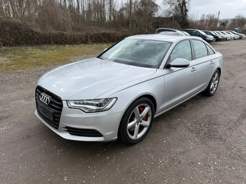 Gebraucht Audi A6 Ambiente 299 PS (219 kW) 2012 Eissilber Limousine
