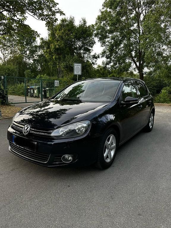 Blau Gebraucht 2011 VW Golf VI Style Limousine | 4.700 € (Guter Preis) - Bild 1/4