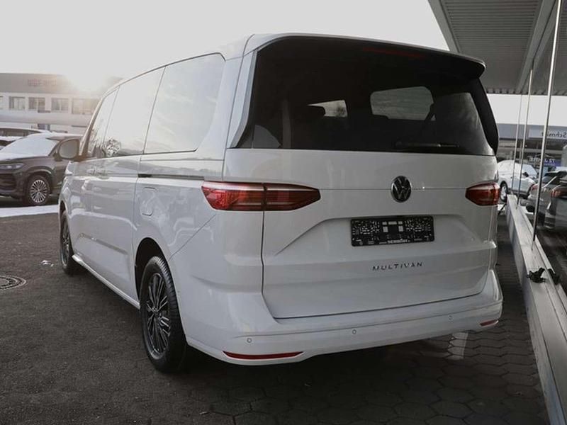 Gebraucht VW Multivan 150 PS (110 kW) 2025 Candyweiß Van