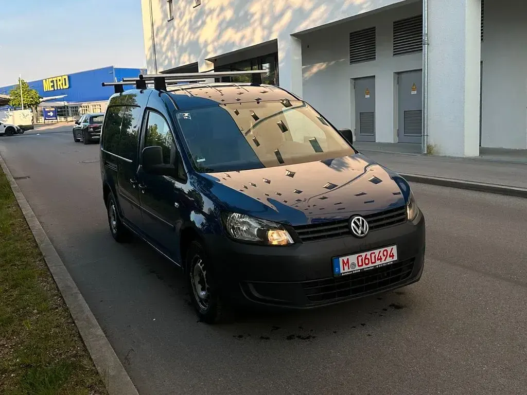 Second-hand VW Caddy 102 CP (75 kW) 2014 Albastru Monovolum