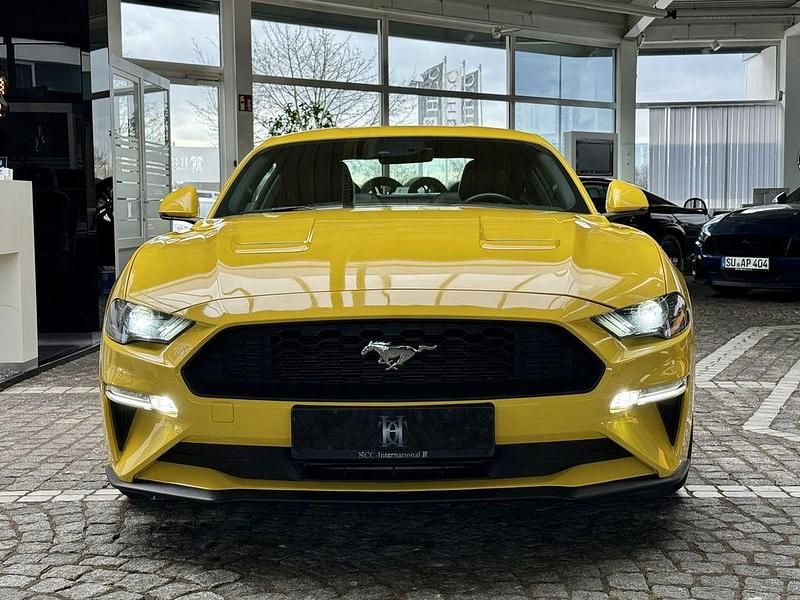 Gebraucht Ford Mustang Fastback 290 PS (213 kW) 2019 Californiayellow (metallic) Coupé