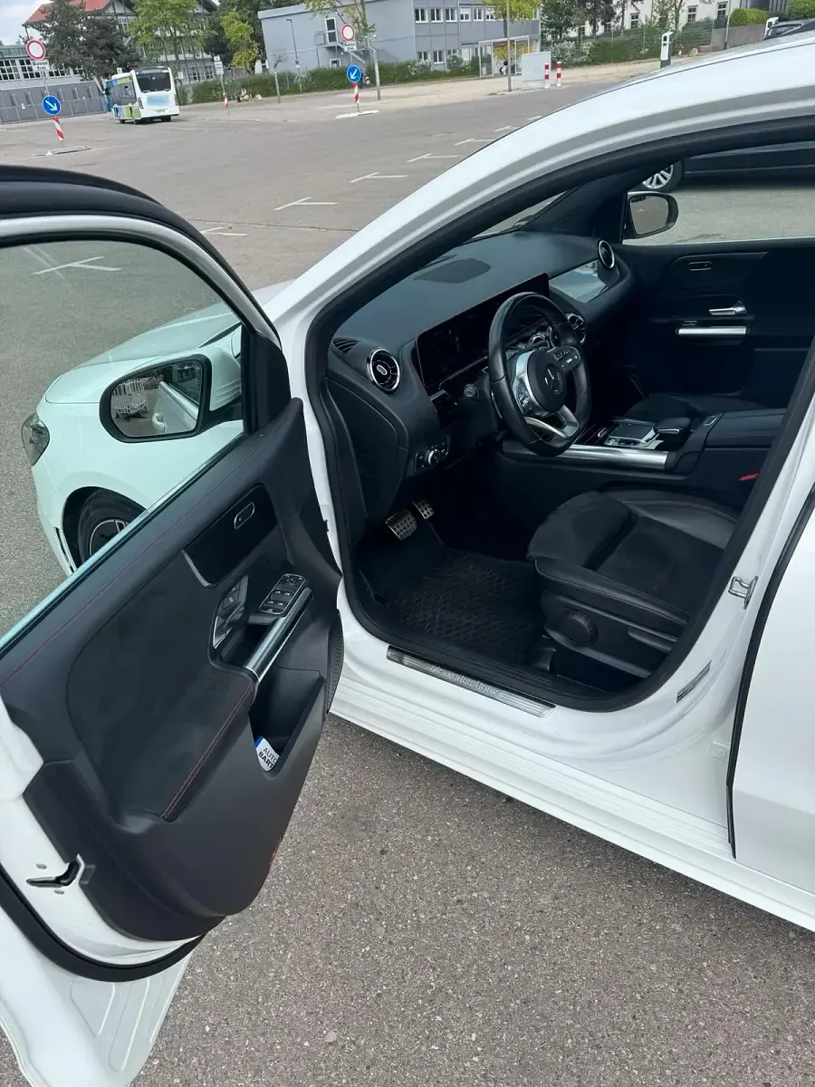 Gebraucht Mercedes B200 AMG 150 PS (110 kW) 2019 Weiß Kleinwagen