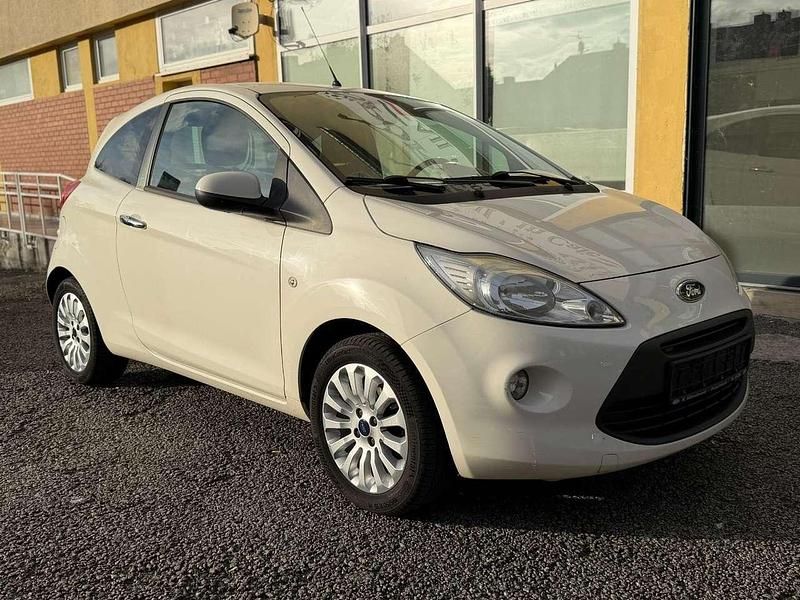 Weiß Gebraucht 2011 Ford Ka Titanium Kleinwagen | 2.990 € (Fairer Preis) - Bild 1/4