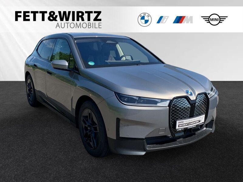 Oxidgrau metallic Gebraucht 2025 BMW iX SUV | 83.900 € (Etwas zu teuer) - Bild 1/3