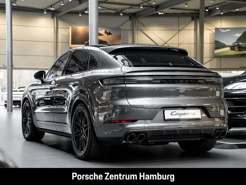 Neu Porsche Cayenne E-Hybrid Coupe Black Edition 470 PS (345 kW) 2025 Grau (quarzitgraumetallic) Coupé