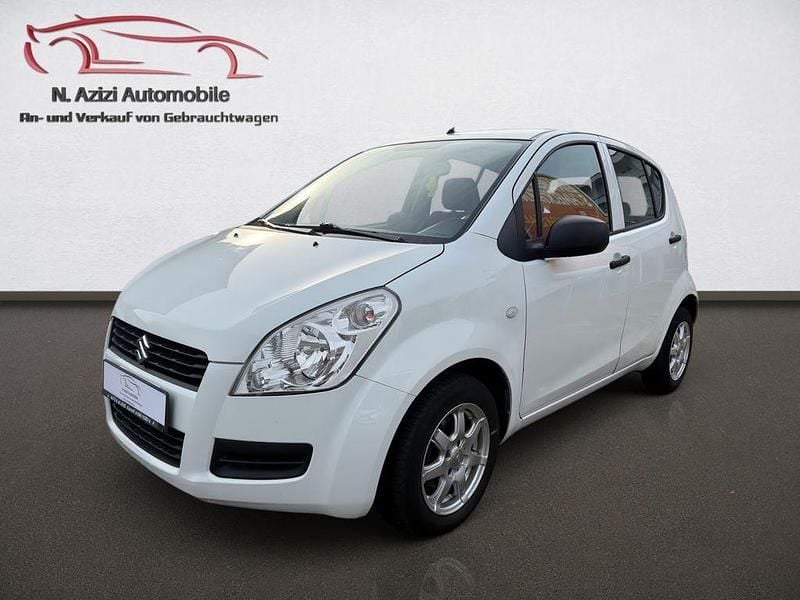 Gebraucht Suzuki Splash 65 PS (47 kW) 2013 Weiß Kleinwagen