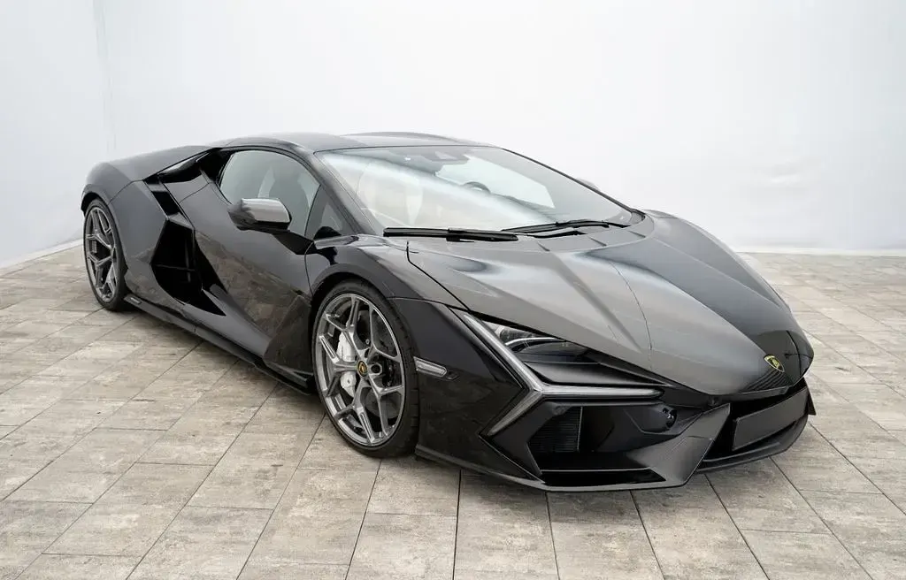 Neu Lamborghini Revuelto 1016 PS (747 kW) 2026 Schwarz Coupé