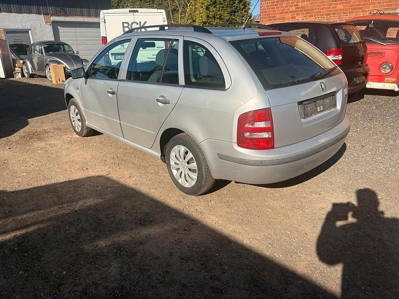 Gebraucht Skoda Fabia 75 PS (55 kW) 2002 Silber Kombi
