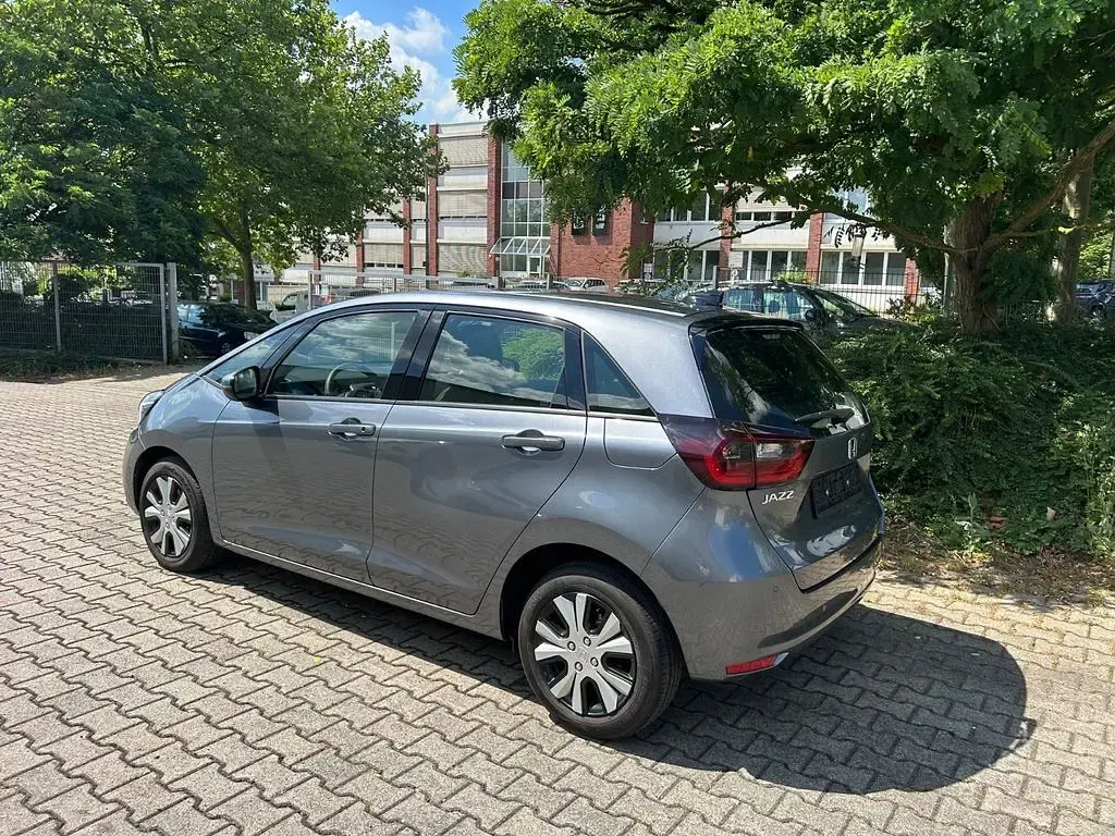 Gebraucht Honda Jazz Elegance 109 PS (80 kW) 2022 Shining gray m. Kleinwagen