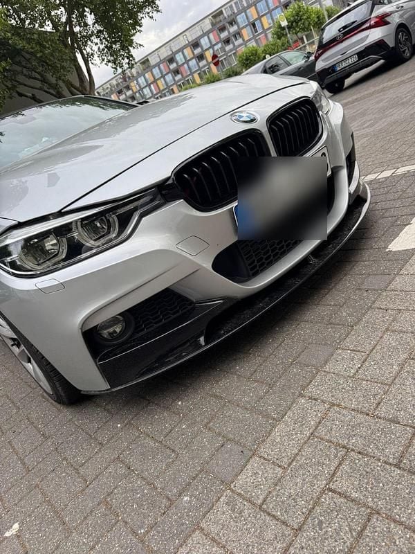 Silber Gebraucht 2013 BMW 330 M Sport Limousine | 15.000 € (Fairer Preis) - Bild 1/4