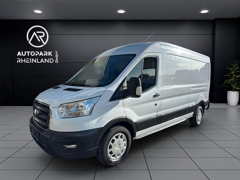 Gebraucht Ford Transit Trend 131 PS (96 kW) 2020 Weiß Van / Kleinbus