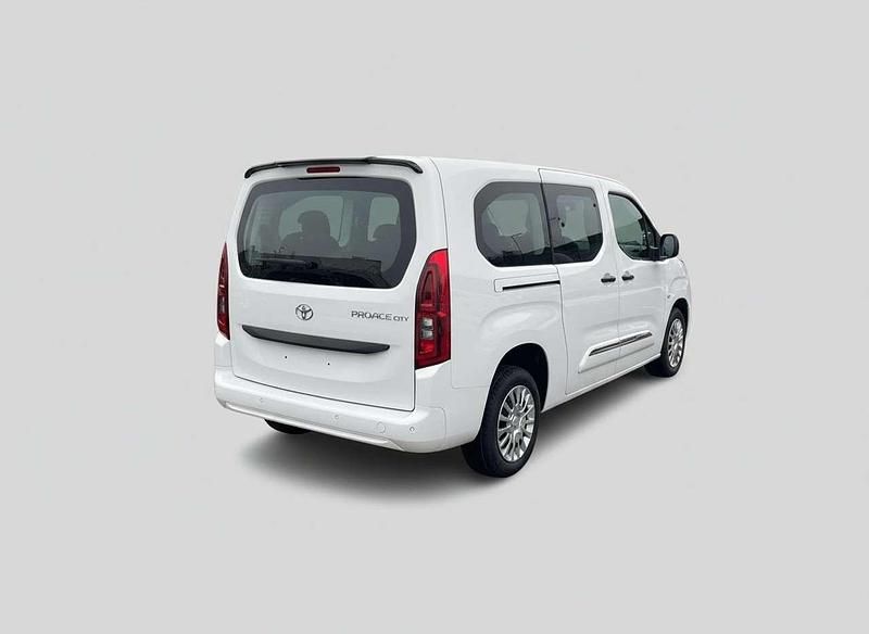 Neu Toyota Proace Verso City 131 PS (96 kW) 2026 Icy weiß Kombi