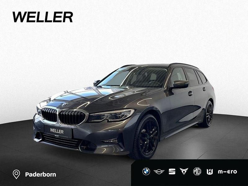 Grau Gebraucht 2021 BMW 330 Sport Line Limousine | 31.490 € (Fairer Preis) - Bild 1/4