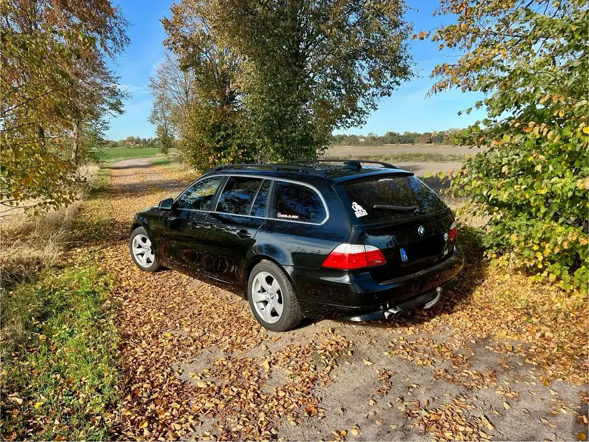 Używany BMW 525 197 KM (144 kW) 2009 Czarny Kombi