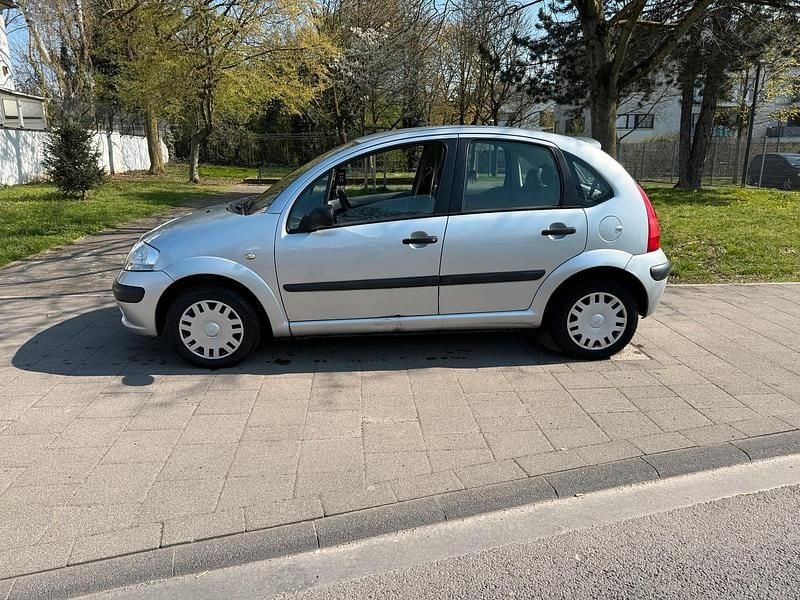 Gebraucht Citroën C3 60 PS (44 kW) 2005 Grau Kleinwagen