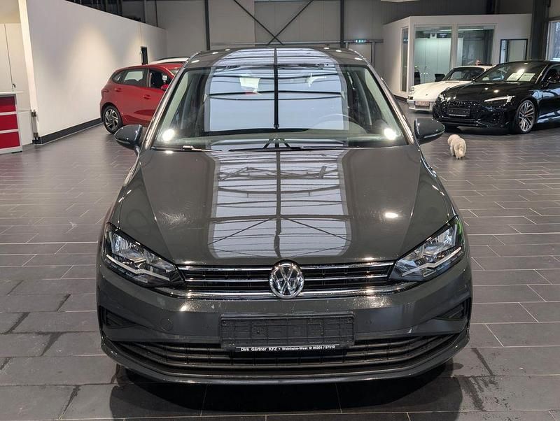 Gebraucht VW Golf Sportsvan Trendline 116 PS (85 kW) 2019 Grau Van / Kleinbus