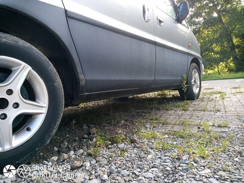 Gebraucht Hyundai H-1 111 PS (81 kW) 1999 Silber Van / Kleinbus