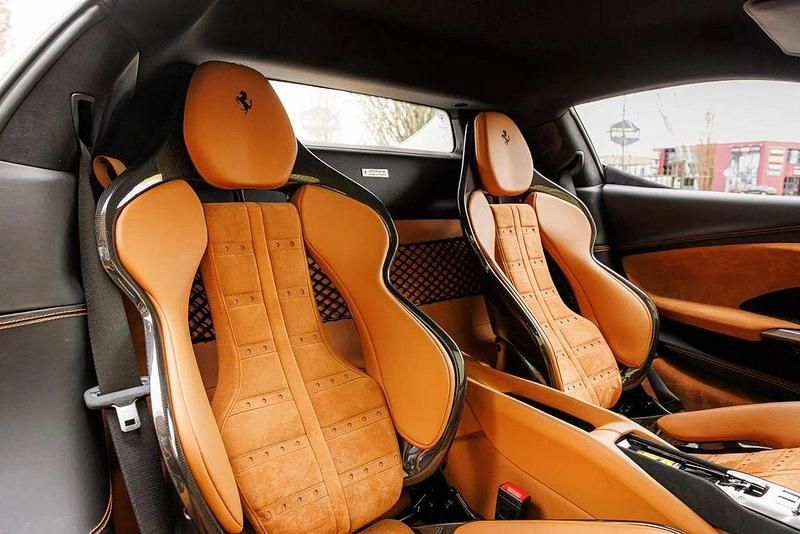 Gebraucht Ferrari 296 829 PS (609 kW) 2023 Grau Limousine