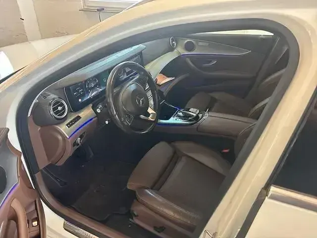 Gebraucht Mercedes E220 Exclusive 194 PS (142 kW) 2017 Weiß Kombi