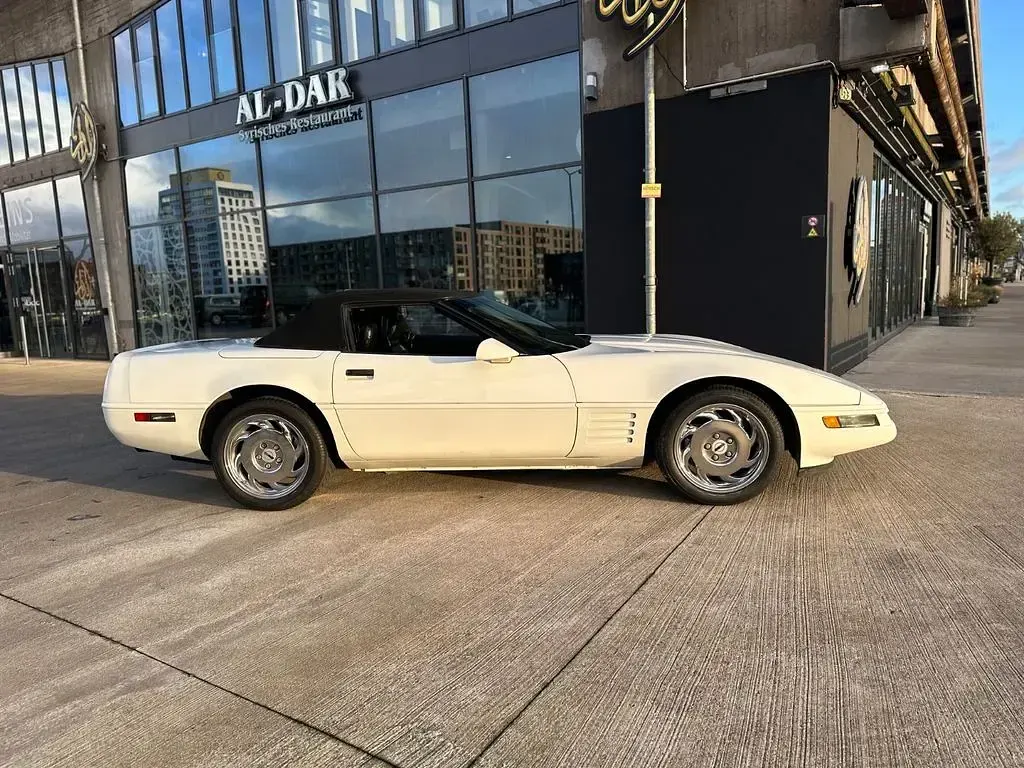 Second-hand Corvette C4 245 CP (180 kW) 1991 Alb Cabrio