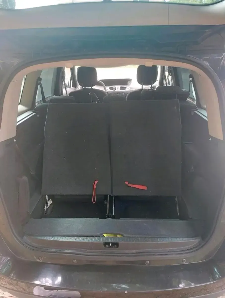 Gebraucht Renault Grand Scénic III 131 PS (96 kW) 2010 Schwarz Van / Kleinbus