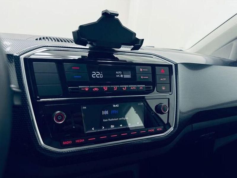 Gebraucht VW e-up! 61 kW (83 PS) 2021 Weiß Kleinwagen