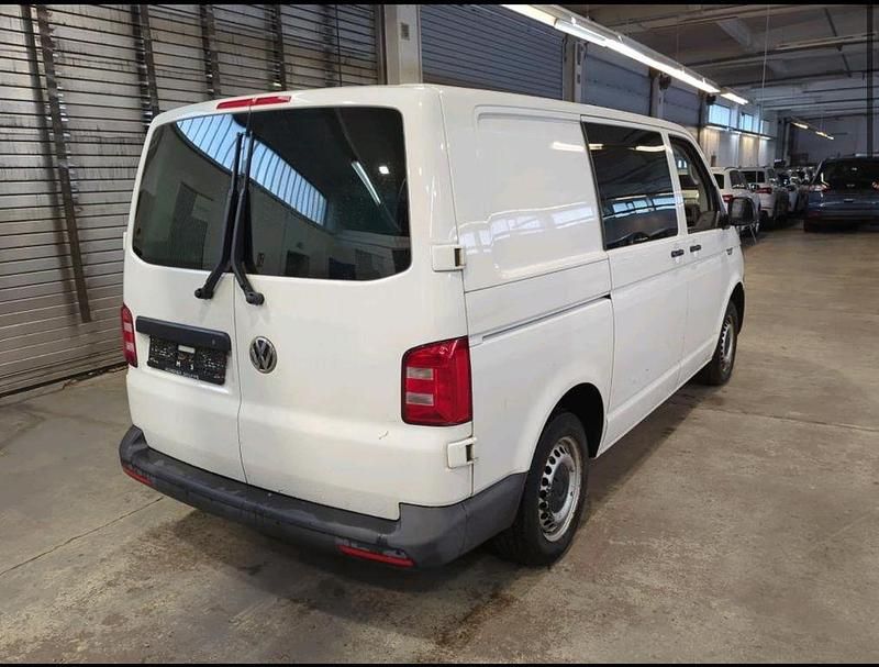 Gebraucht VW Transporter 150 PS (110 kW) 2019 Weiß Van
