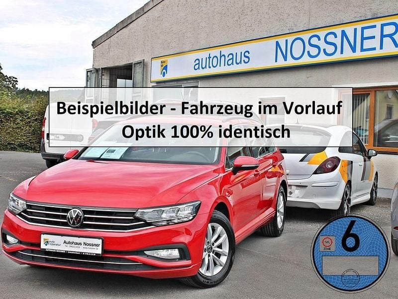 Rot Gebraucht 2023 VW Passat Business Limousine | 17.990 € (Superpreis) - Bild 1/4