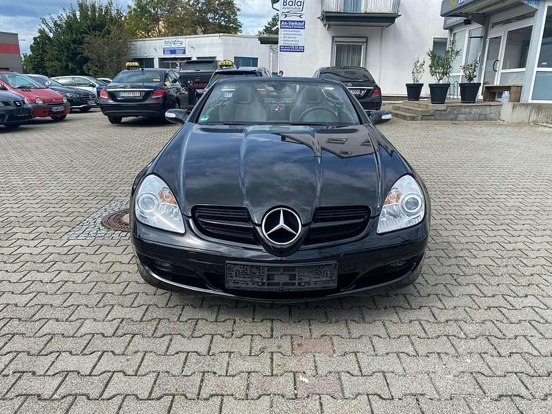 Schwarz Gebraucht 2006 Mercedes SLK280 Cabrio | 10.900 € (Fairer Preis) - Bild 1/4
