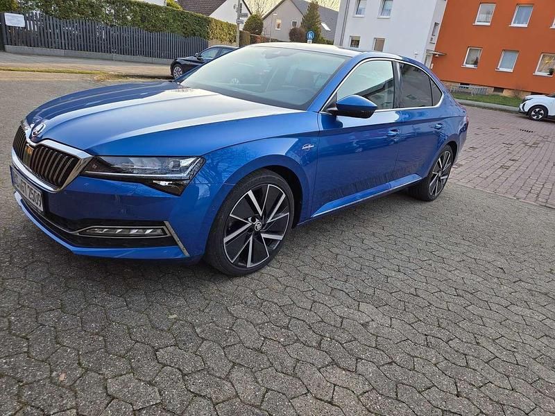 Gebraucht Skoda Superb 190 PS (139 kW) 2019 Limousine