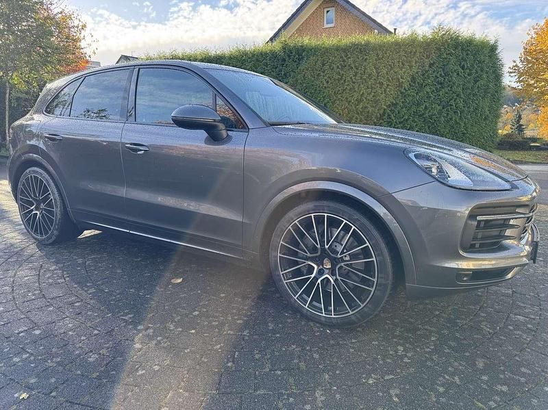 Gebraucht Porsche Cayenne S 441 PS (324 kW) 2020 Quarzitgraumetallic SUV