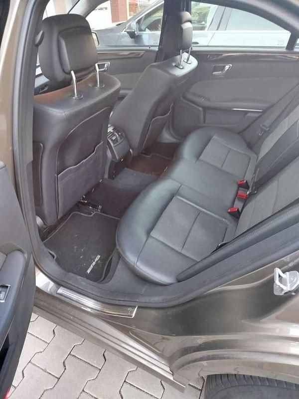 Gebraucht Mercedes 220 170 PS (125 kW) 2009