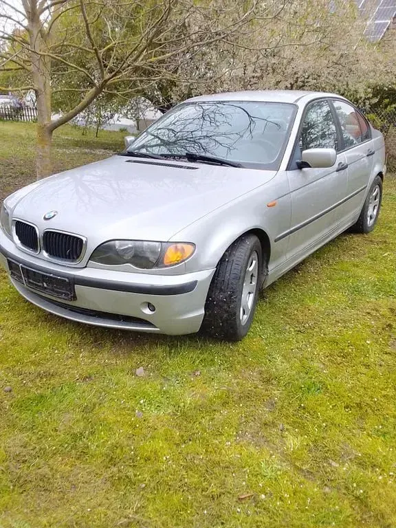 Brugt BMW 318 118 HK (86 kW) 2001 Sølv Sedan