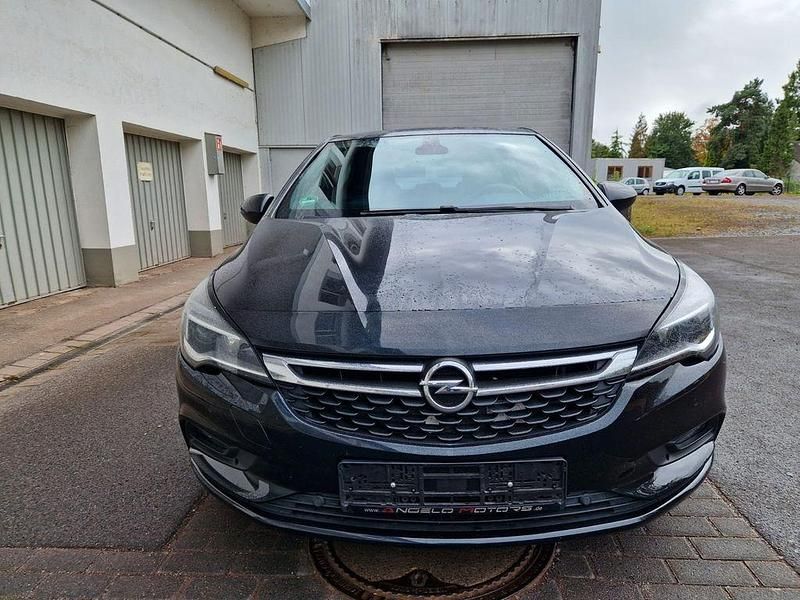 Schwarz Gebraucht 2016 Opel Astra Dynamic Limousine | 8.290 € (Guter Preis) - Bild 1/4