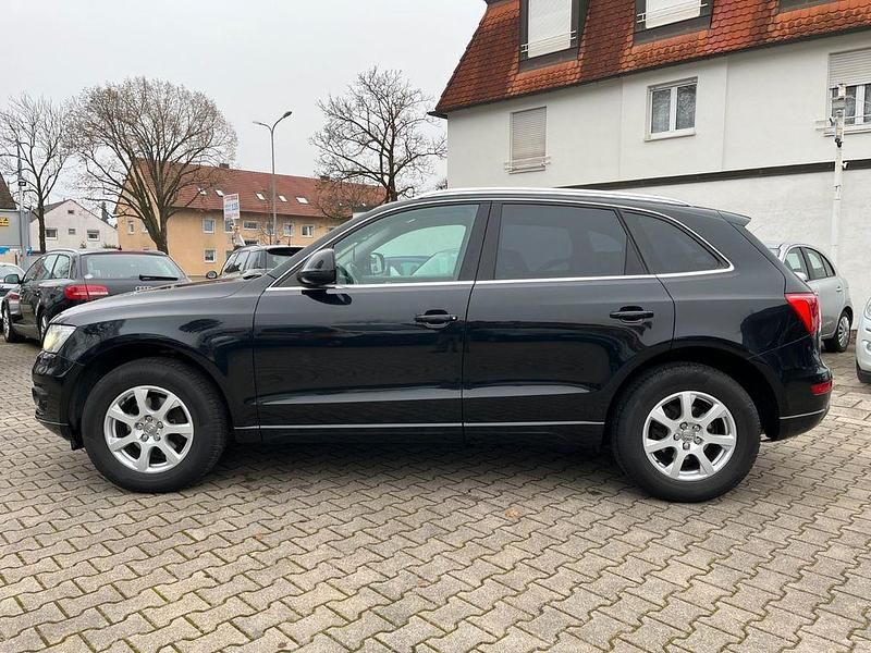 Second-hand Audi Q5 Comfort 211 CP (155 kW) 2010 Negru SUV