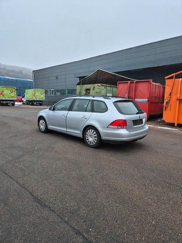 Gebraucht VW Golf V 140 PS (102 kW) 2009 Silber Kombi