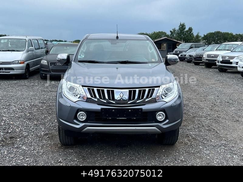 Gebraucht Mitsubishi L200 181 PS (133 kW) 2016 Grau Pickup