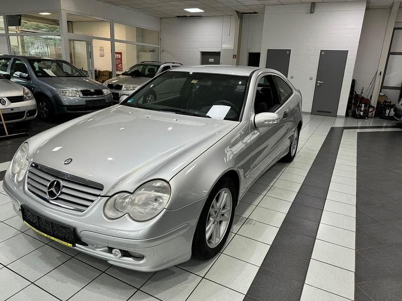 Gebraucht 2002 Mercedes C220 Coupé | 3.199 € (Fairer Preis) - Bild 1/4