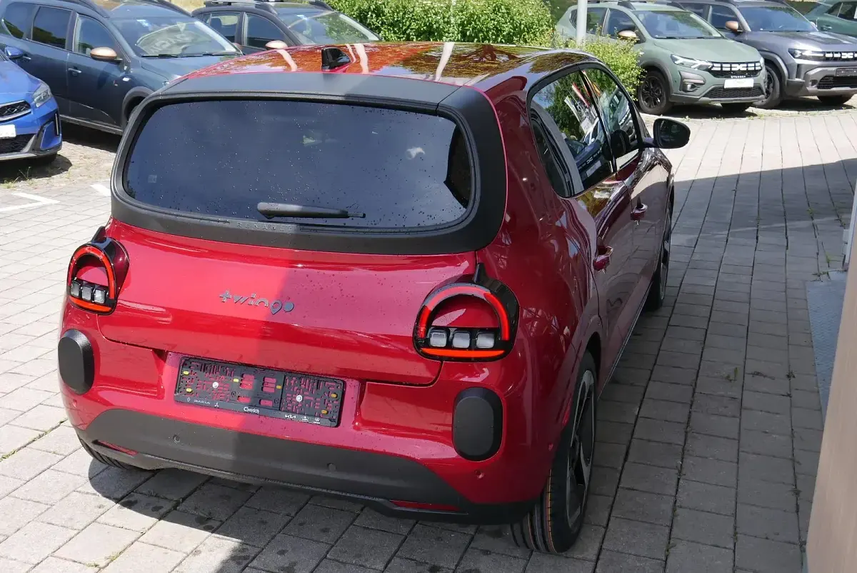Neu Renault Twingo Urban 35 kW (48 PS) 2026 Absolutrot Kleinwagen