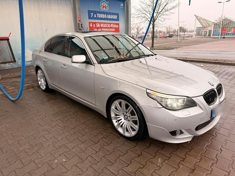 Gebraucht BMW 525 197 PS (144 kW) 2008 Silber Limousine