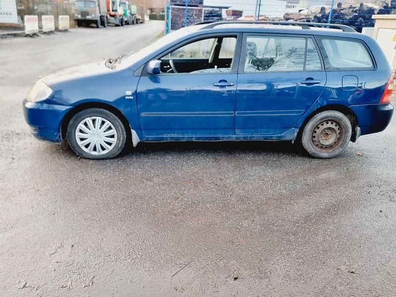 Gebraucht Toyota Corolla 110 PS (80 kW) 2003 Blau Kombi