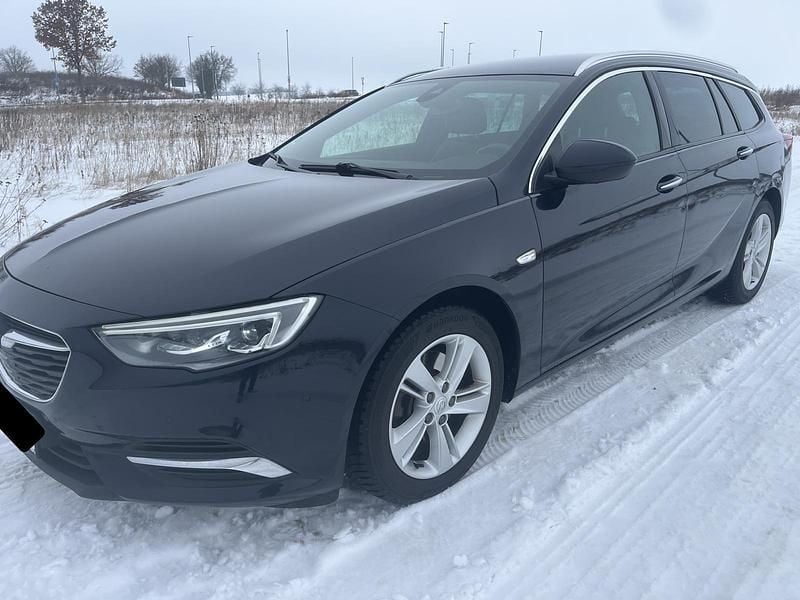 Blau Gebraucht 2019 Opel Insignia Kombi | 9.900 € (Superpreis) - Bild 1/4