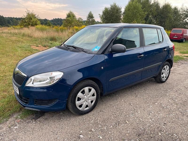 Blau Gebraucht 2012 Skoda Fabia Kleinwagen | 3.100 € (Superpreis) - Bild 1/4