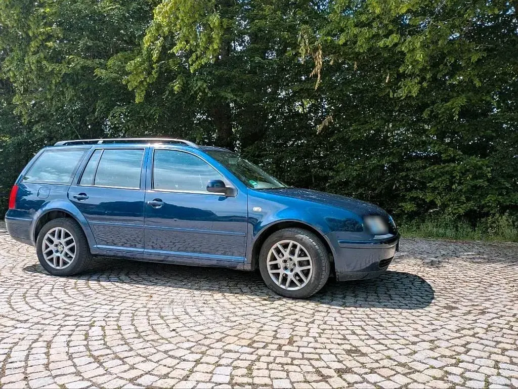 Gebraucht VW Bora 131 PS (96 kW) 2001 Blau Kombi