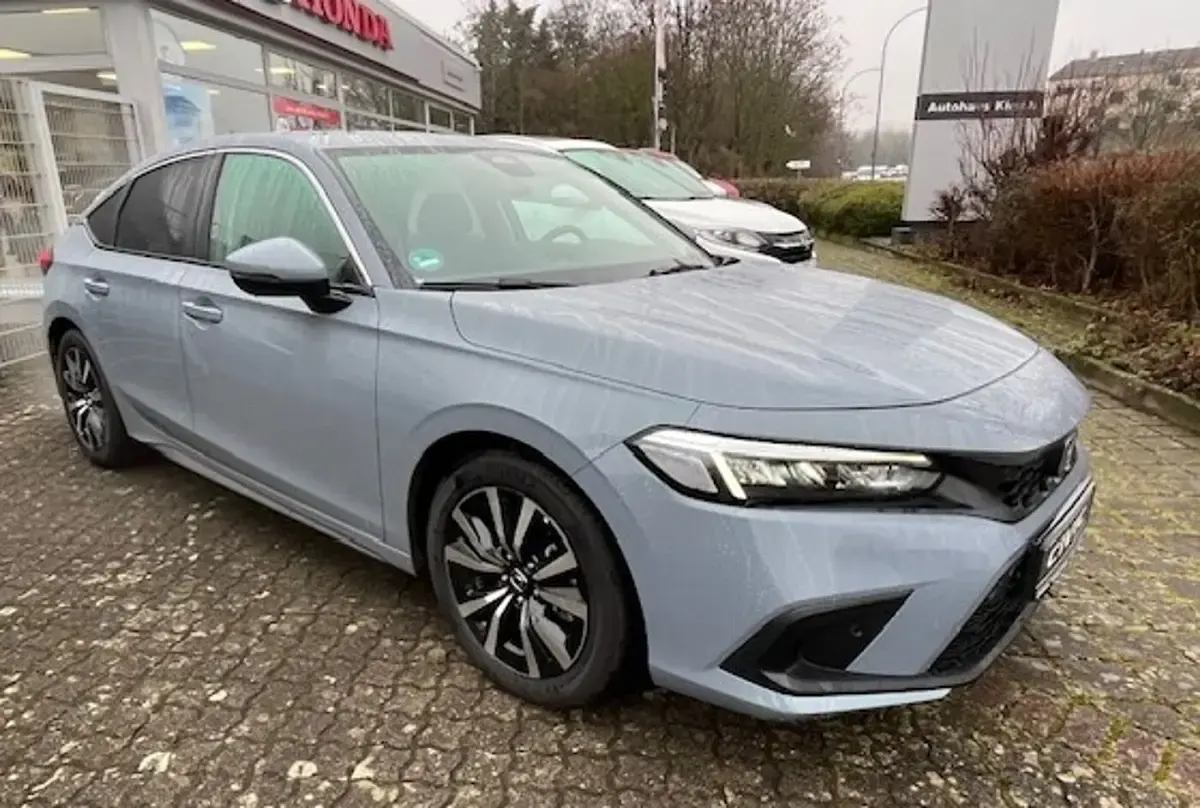 Gebraucht Honda Civic Elegance 143 PS (105 kW) 2025 Sonic gray p.